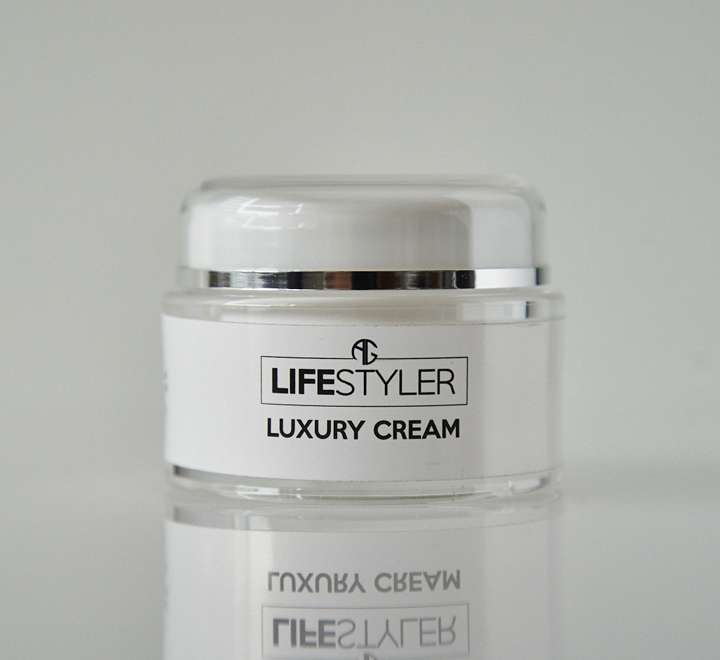 LIFESTYLER Luxury Cream